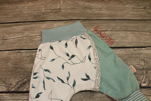 Babyhose Blätter